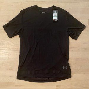 NWT Under Armour black athletic loose heatgear shirt size Large